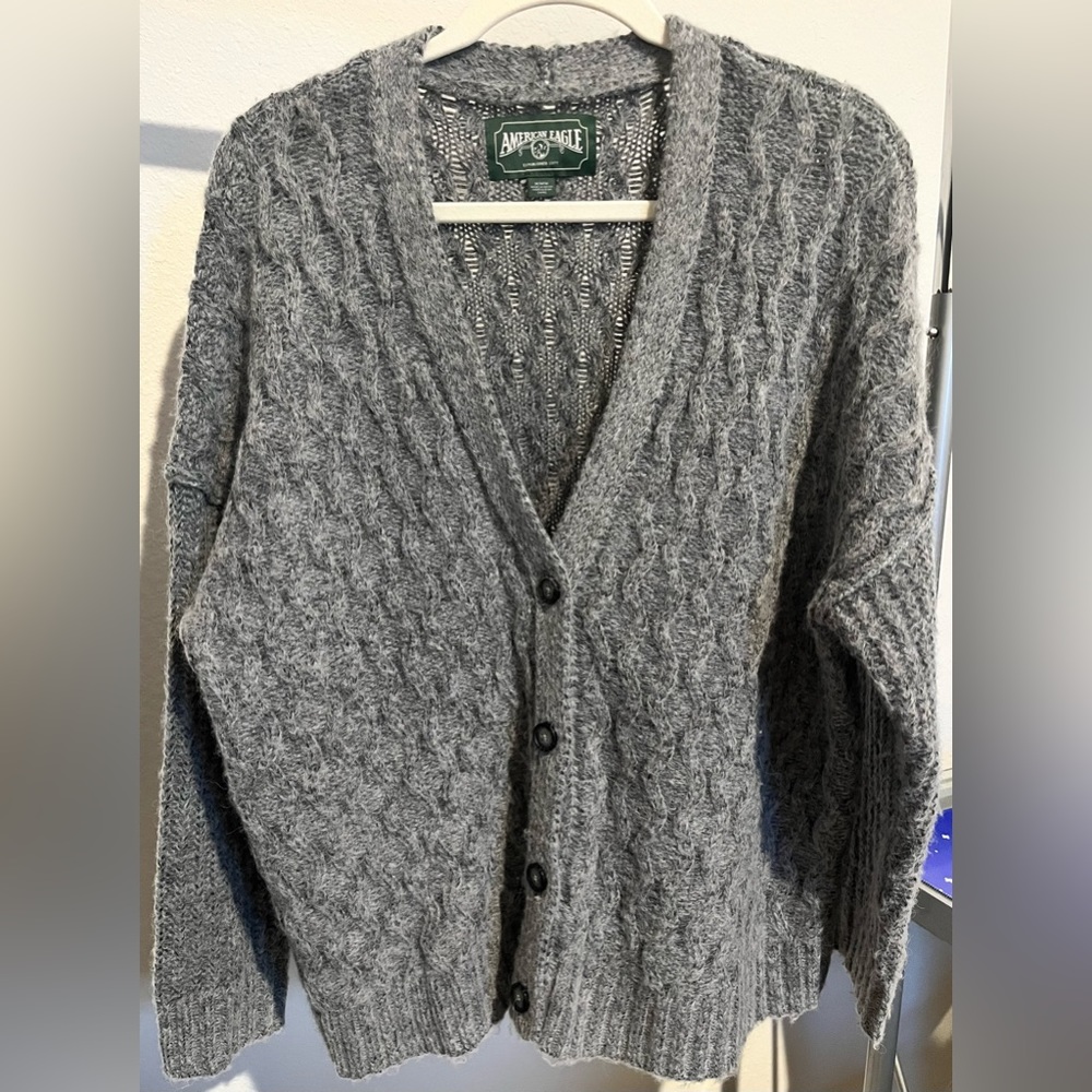 AE American Eagle Cable Knit Sweater Cardigan Women’s Size Medium Gray